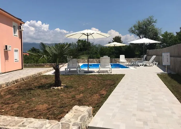 Apartments Kuk